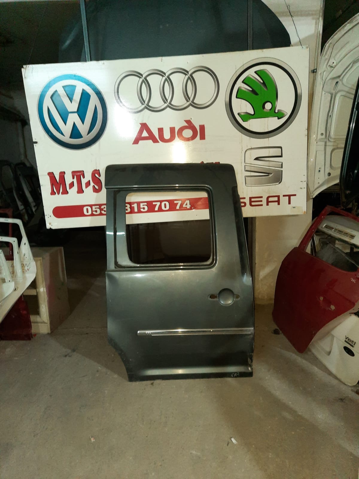 Volkswagen caddy sağ arka kapı 2003-2019